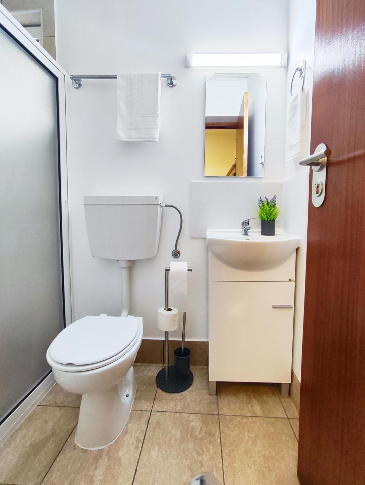 Gateone Al Airport View House Vila Machico  Exterior foto