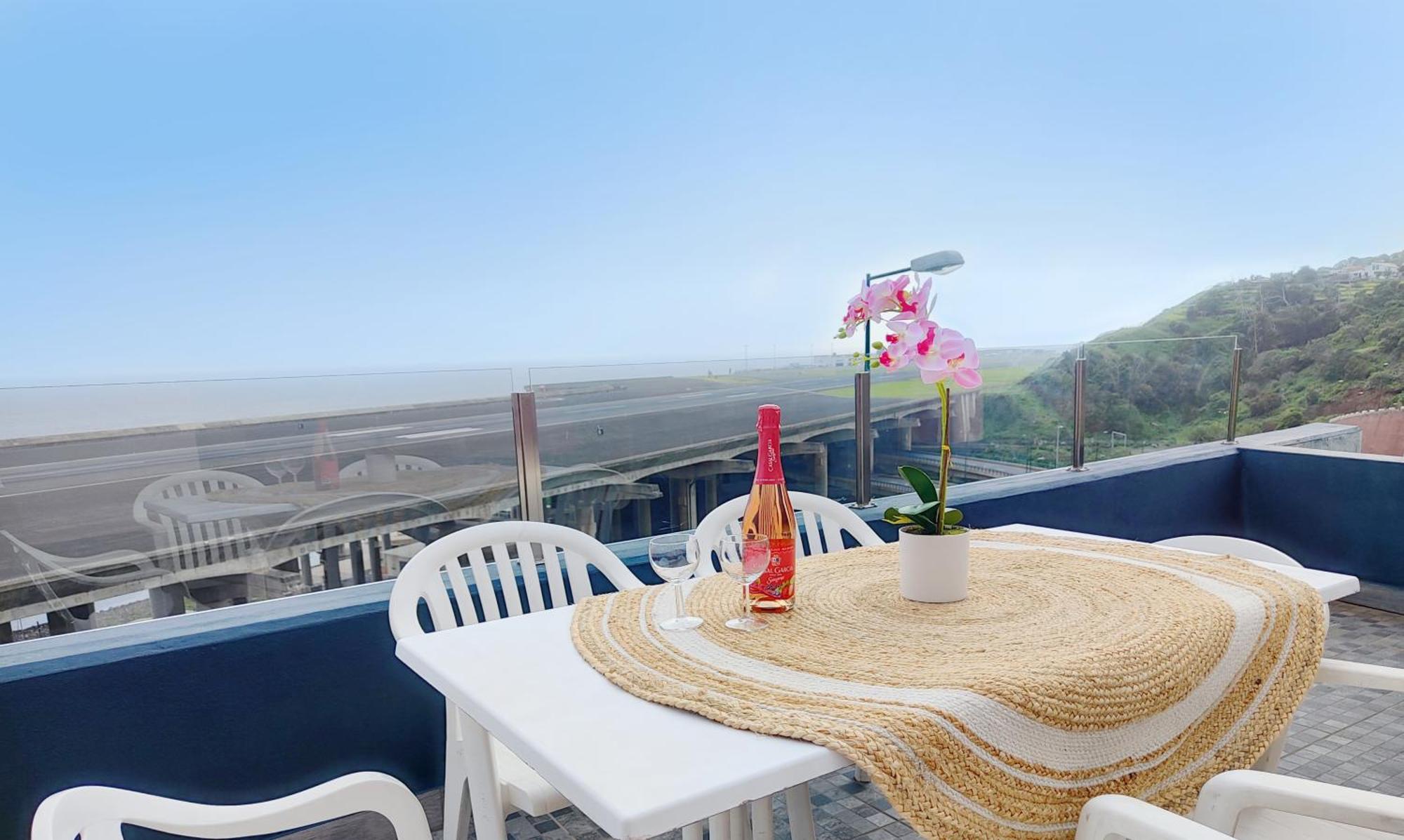 Gateone Al Airport View House Vila Machico  Exterior foto